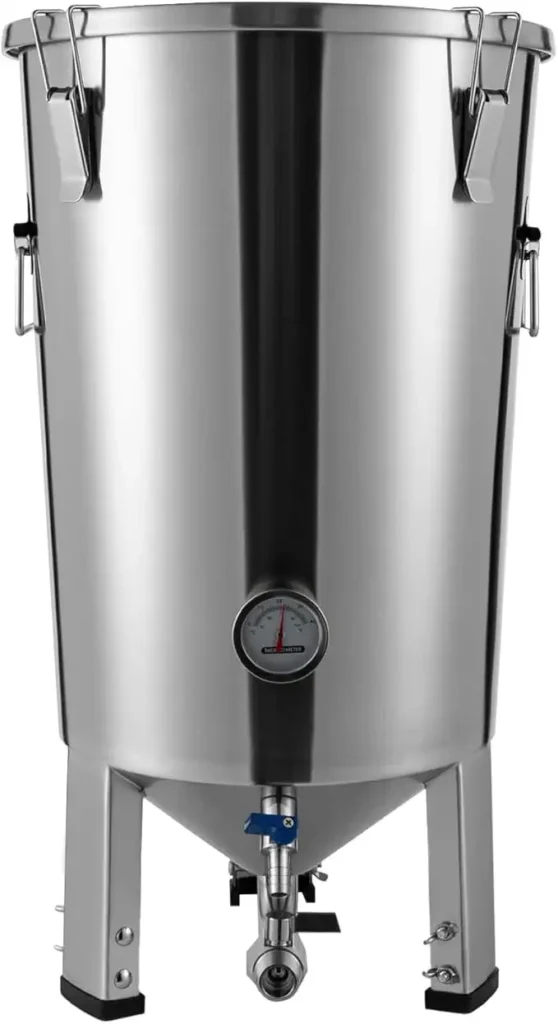 Fermentador cónico de acero inoxidable tipo “bucket” con manómetros y grifo de salida.